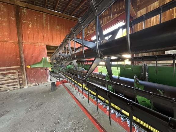 Image of John Deere 920F equipment image 4