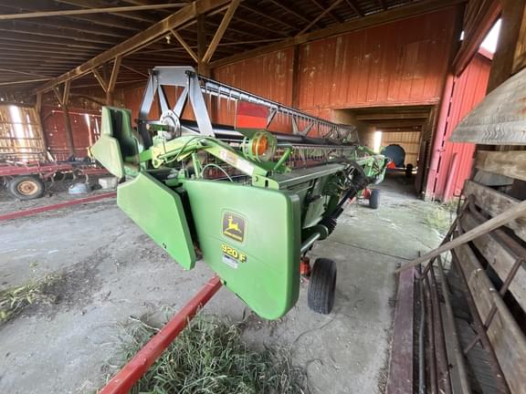 Image of John Deere 920F equipment image 3