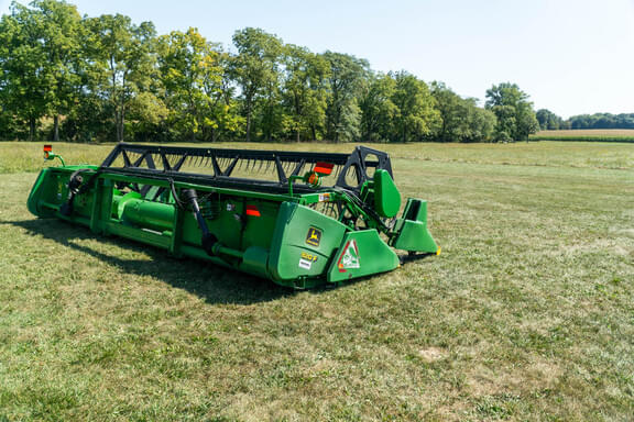 Image of John Deere 920F equipment image 3