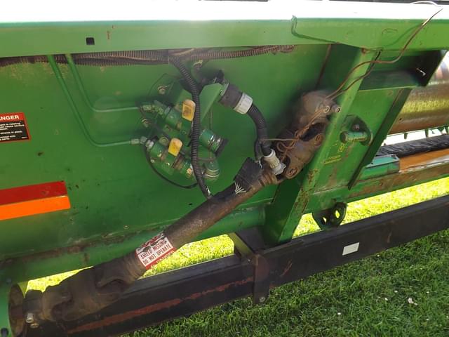 Image of John Deere 920F equipment image 4