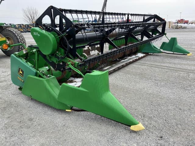 Image of John Deere 920F equipment image 1