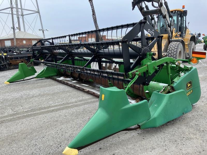 2001 John Deere 920F Equipment Image0