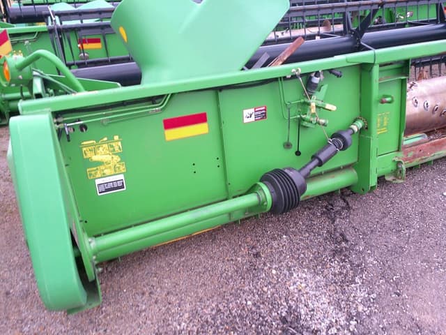 Image of John Deere 920F equipment image 1