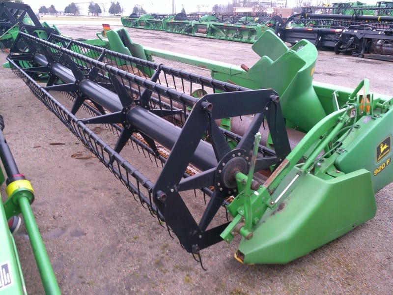 2001 John Deere 920F Equipment Image0