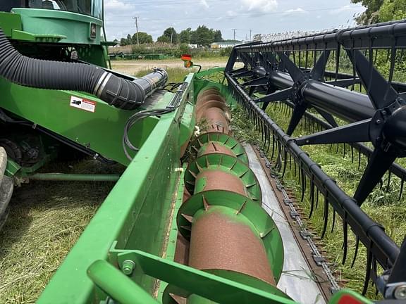 Image of John Deere 922F equipment image 4