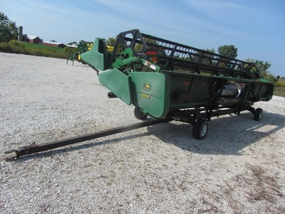 Image of John Deere 925F equipment image 2