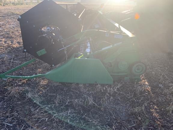 Image of John Deere 925F equipment image 1