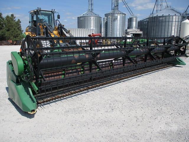 Image of John Deere 925F equipment image 2