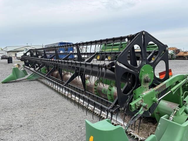 Image of John Deere 925F equipment image 3