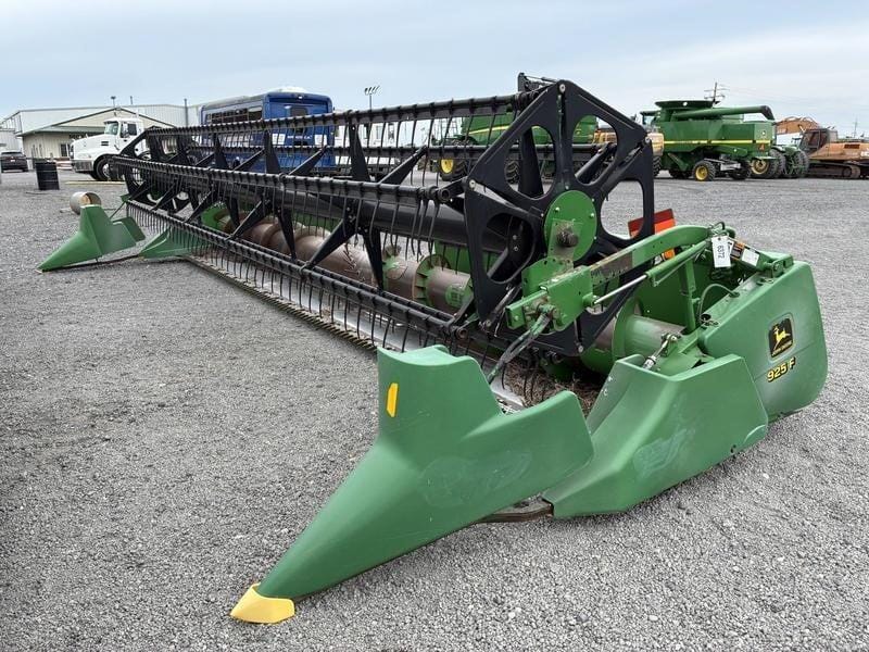 2001 John Deere 925F Equipment Image0
