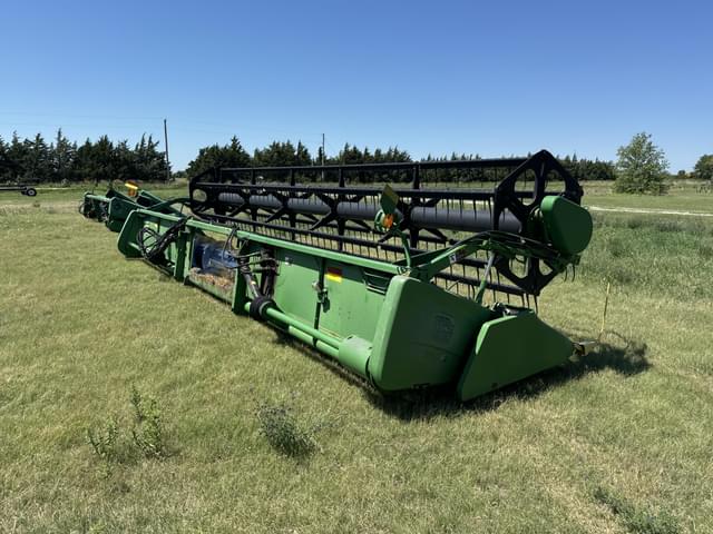 Image of John Deere 925F equipment image 4