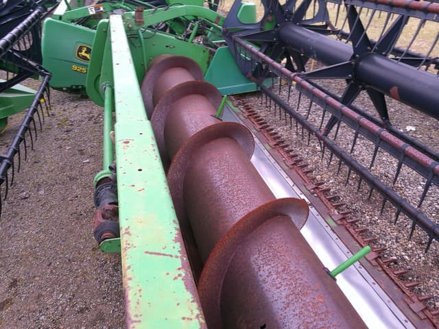 Image of John Deere 925F equipment image 4