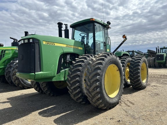 2001 John Deere 9300 Equipment Image0