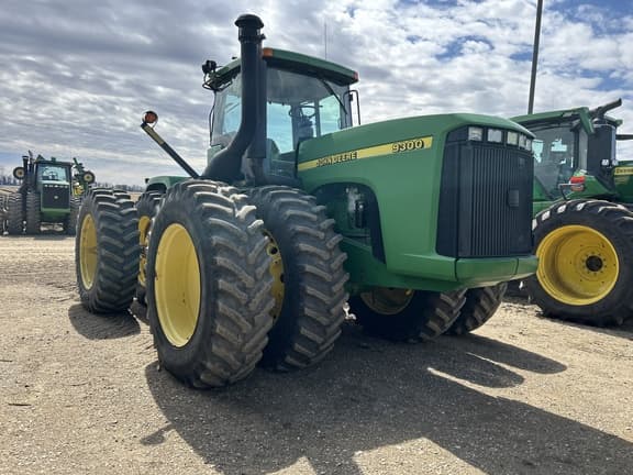 Image of John Deere 9300 equipment image 1