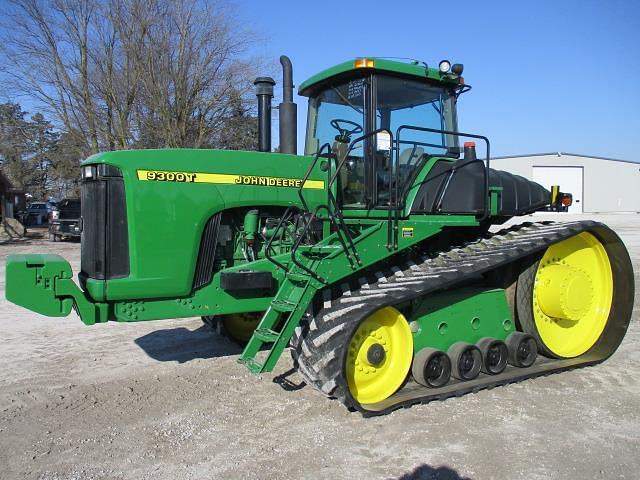 2001 John Deere 9300T Equipment Image0
