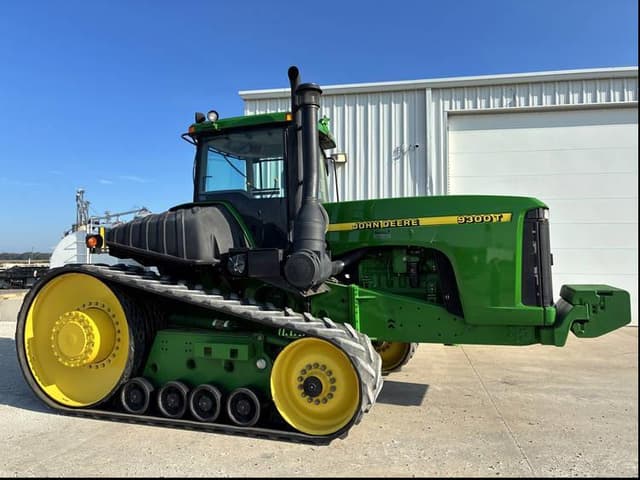 Image of John Deere 9300T equipment image 2