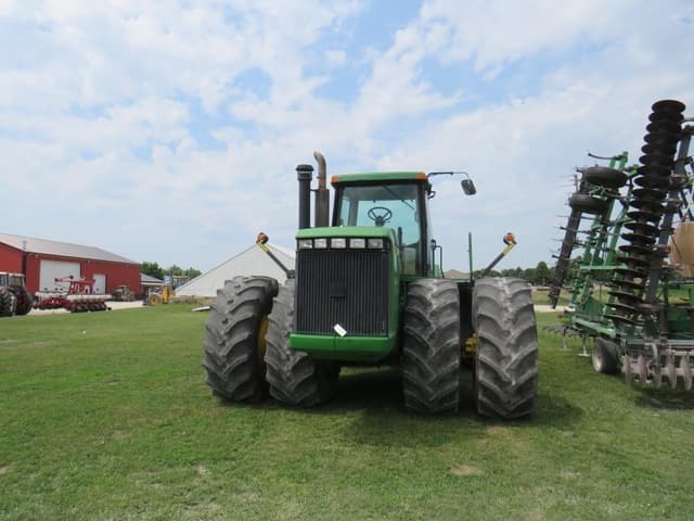 Image of John Deere 9400 equipment image 1