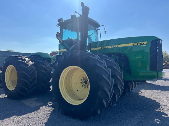 Image of John Deere 9400 equipment image 1