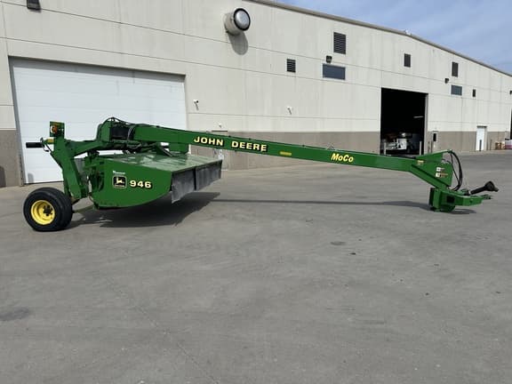 Image of John Deere 946 equipment image 1