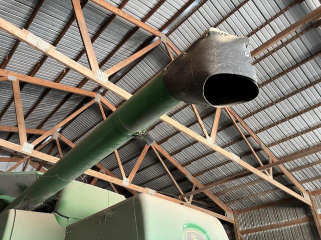 Image of John Deere 9550 equipment image 2