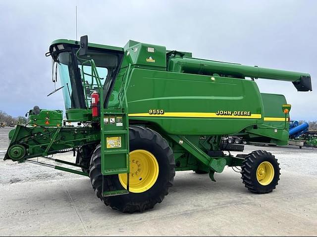 Image of John Deere 9550 equipment image 2