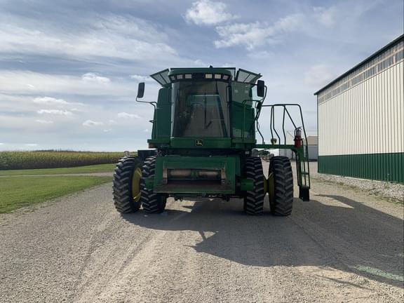 Image of John Deere 9550 equipment image 1