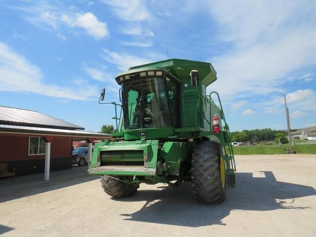 Image of John Deere 9550 equipment image 1