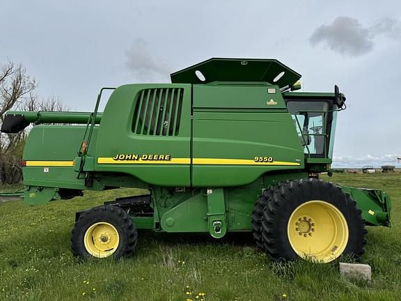 Image of John Deere 9550 equipment image 1