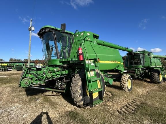 Image of John Deere 9550 equipment image 2