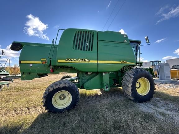 Image of John Deere 9550 equipment image 1