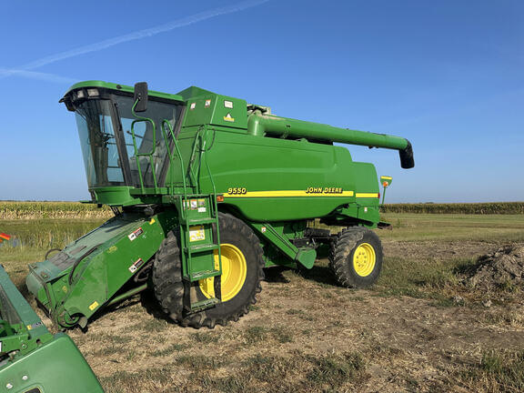 Image of John Deere 9550 Image 0