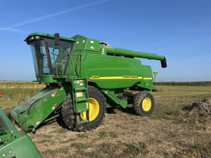 2001 John Deere 9550 Image