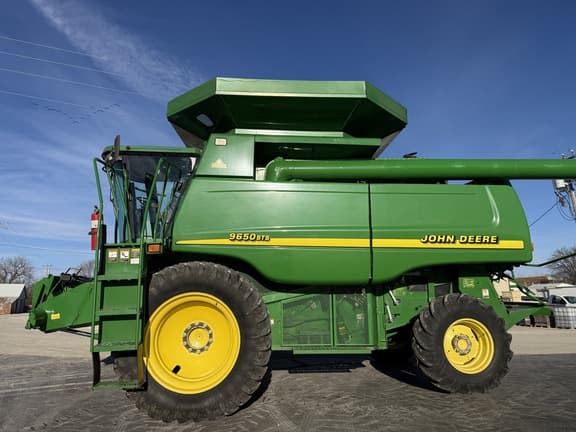 Image of John Deere 9650 STS equipment image 1