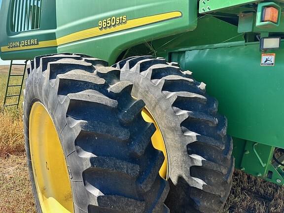 Image of John Deere 9650 STS equipment image 1