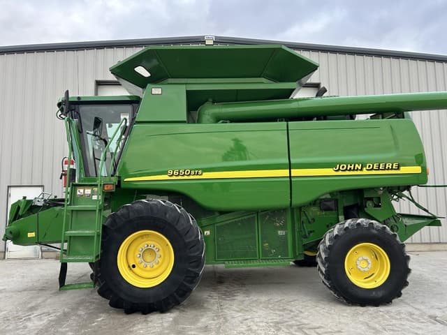 Image of John Deere 9650 STS equipment image 2