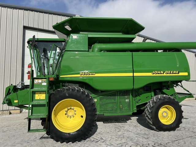 Image of John Deere 9650 STS equipment image 2