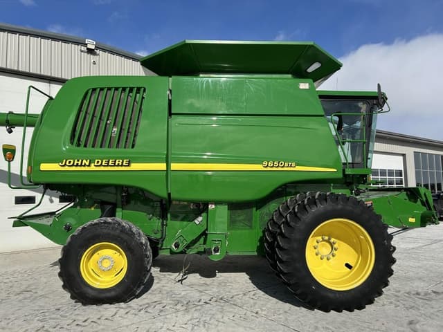 Image of John Deere 9650 STS equipment image 3