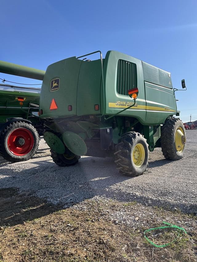 Image of John Deere 9750 STS equipment image 2