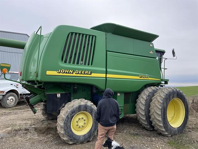 Image of John Deere 9750 STS equipment image 2