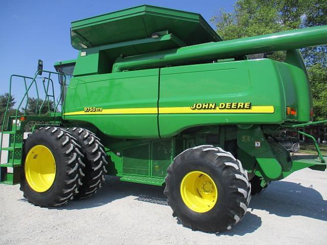 Image of John Deere 9750 STS equipment image 4