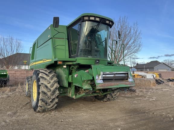 Image of John Deere 9750 STS equipment image 1