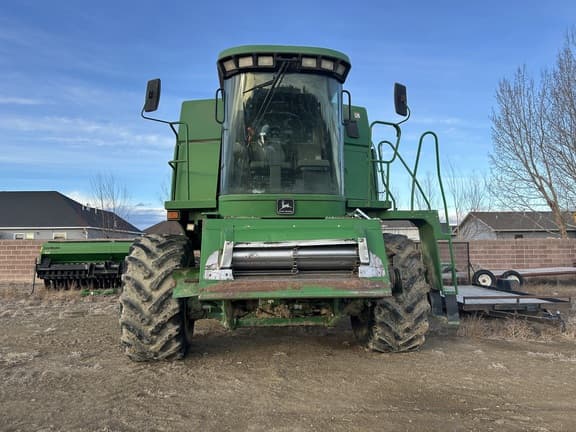 Image of John Deere 9750 STS equipment image 2