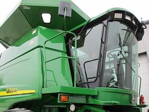 Main image John Deere 9750 STS 13