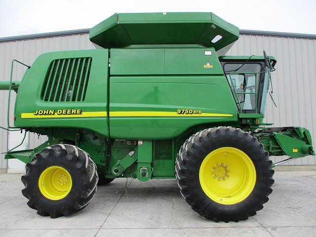 Image of John Deere 9750 STS equipment image 3