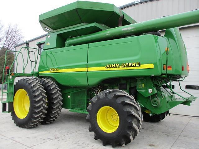 Image of John Deere 9750 STS equipment image 4