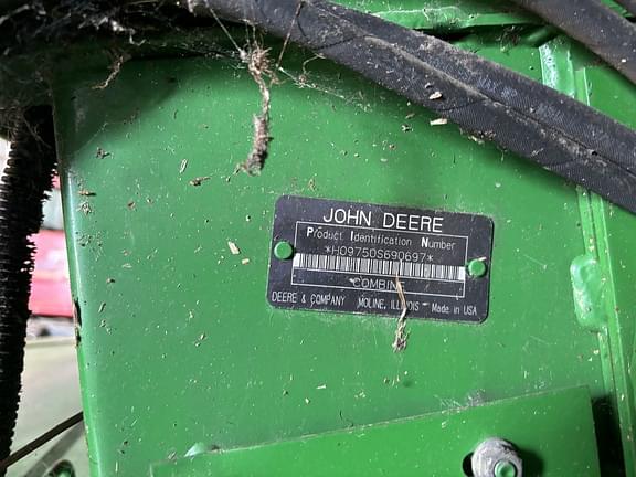 Image of John Deere 9750 STS equipment image 2