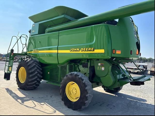 Image of John Deere 9750 STS equipment image 3