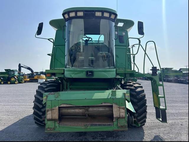 Image of John Deere 9750 STS equipment image 4