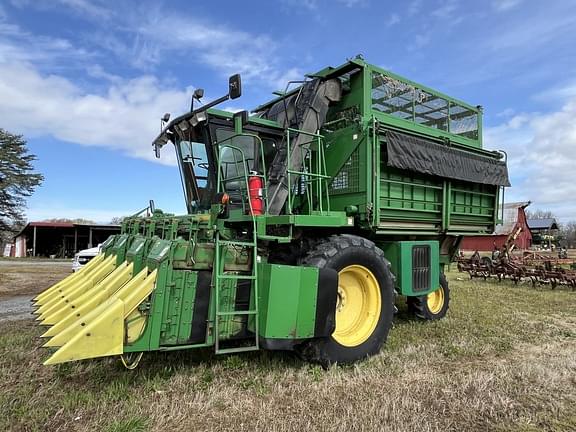 Image of John Deere 9976 equipment image 1