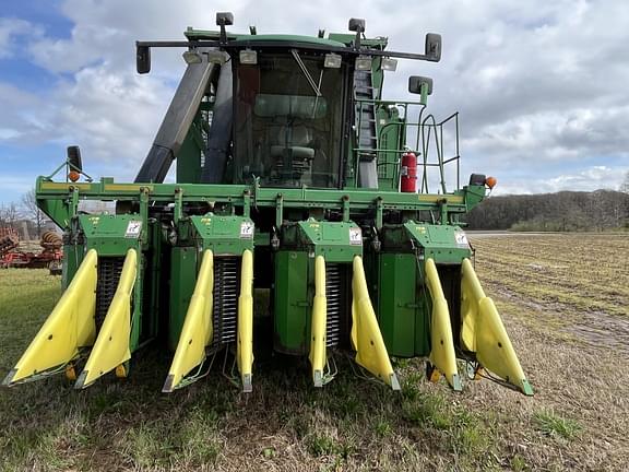 Image of John Deere 9976 equipment image 2